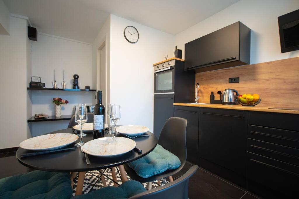 Apartment Hesa- 4 Star Apartment 里耶卡 外观 照片