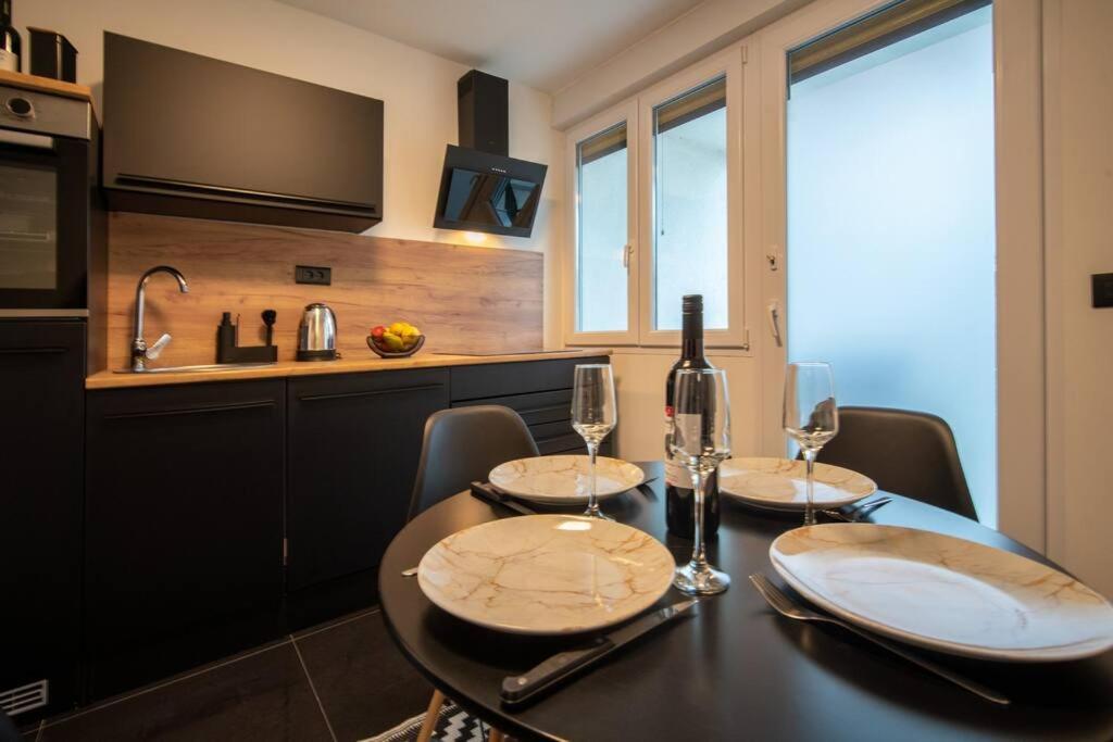 Apartment Hesa- 4 Star Apartment 里耶卡 外观 照片
